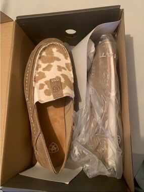 Ariat Tan & Cream Slip-On Moccasin Loafer